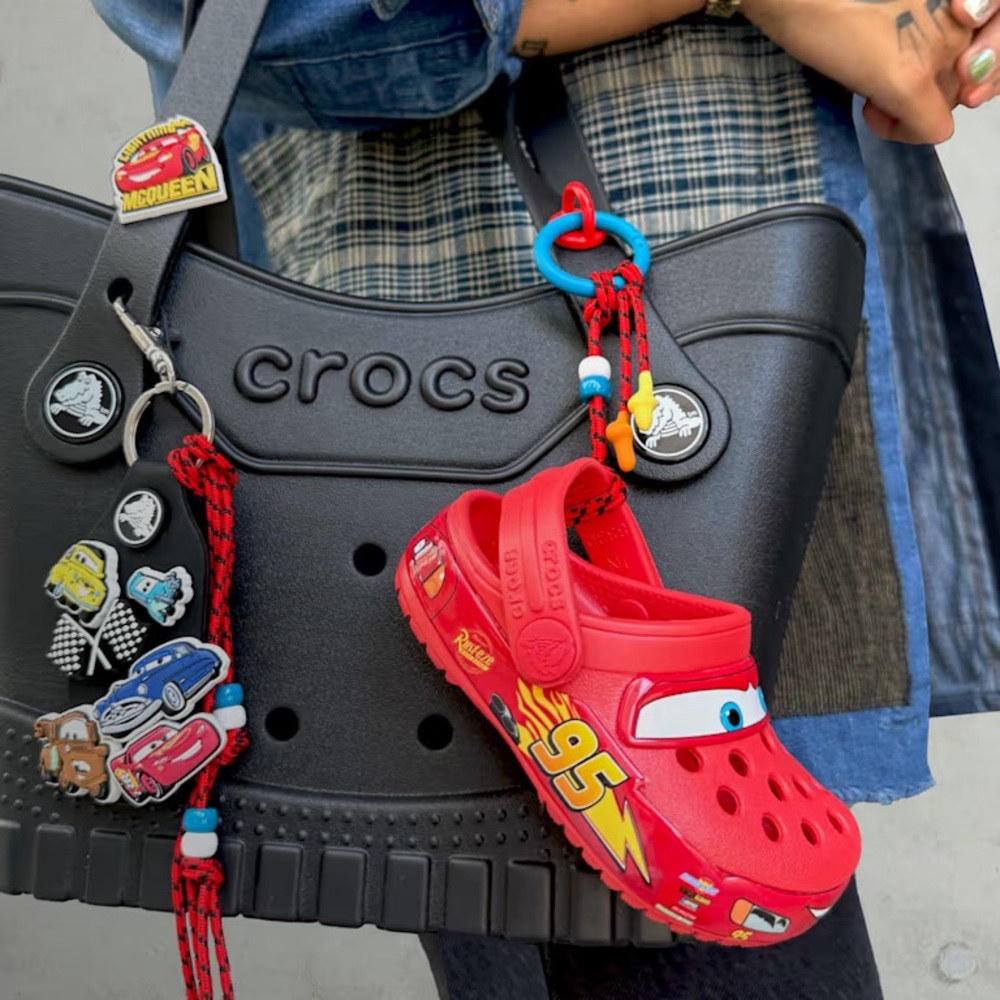 Crocs Lightning McQueen Bag Charm Jibbitz Brand New! Newly Released. - Picture 7 of 8